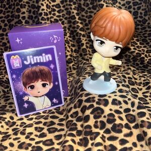 TinyTan Purple Collectible Figure Pack by McDonald BTS collection!